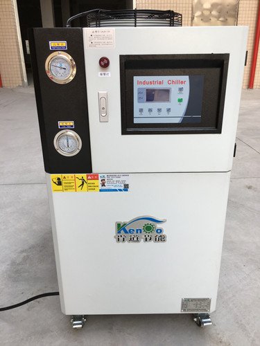 冷水機(jī)里的結(jié)構(gòu)及原理是什么？